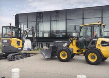 Volvo CE to set up a new compact business unit.