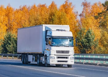 Medium-duty truck auction values dropped 19% YoY