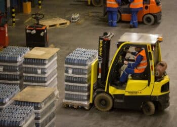 Hyster-Yale Americas dealer sales spike again