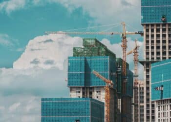 Construction inventories rise again in March