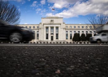 Economists Say Fed To Taper Asset Purchases In 2022 Or Later