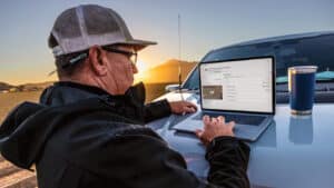 John Deere Launches Enhanced Digital Self-Repair Tool