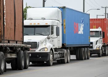 Used-truck inventory drops despite day-cab market woes