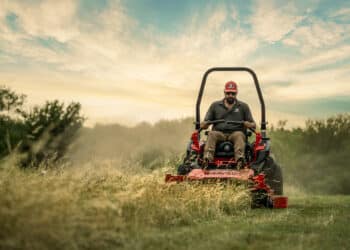 Gravely® and Ariens® enhance fleet program for landscape professionals